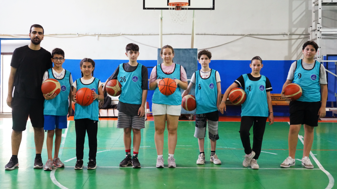 ŞİŞLİ BELEDİYESİ’NDEN ÇOCUKLARA SPOR VE EĞLENCE DOLU BİR YAZ
